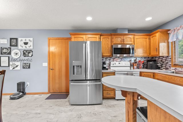 1211 JIM BROWN Parkway, Council Bluffs, IA 51503