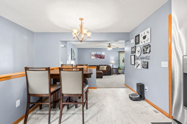 1211 JIM BROWN Parkway, Council Bluffs, IA 51503