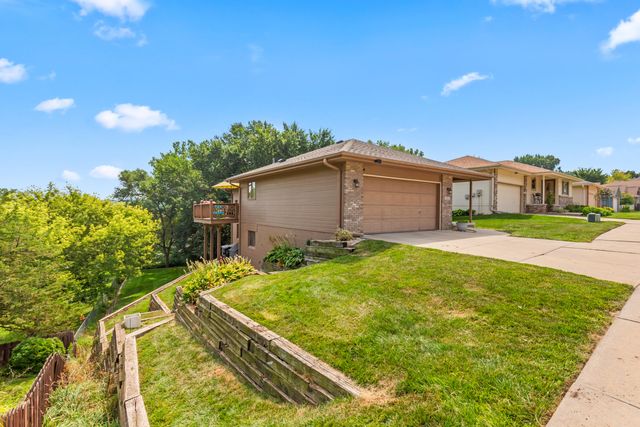 1211 JIM BROWN Parkway, Council Bluffs, IA 51503