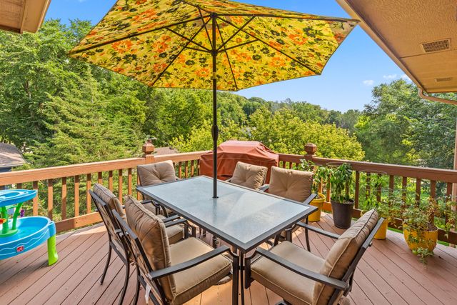 1211 JIM BROWN Parkway, Council Bluffs, IA 51503