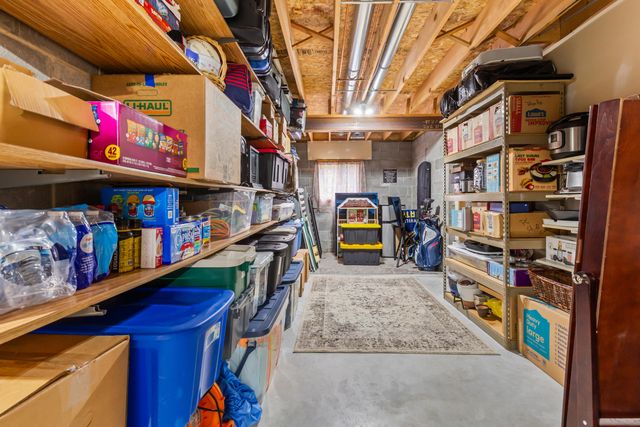 1211 JIM BROWN Parkway, Council Bluffs, IA 51503