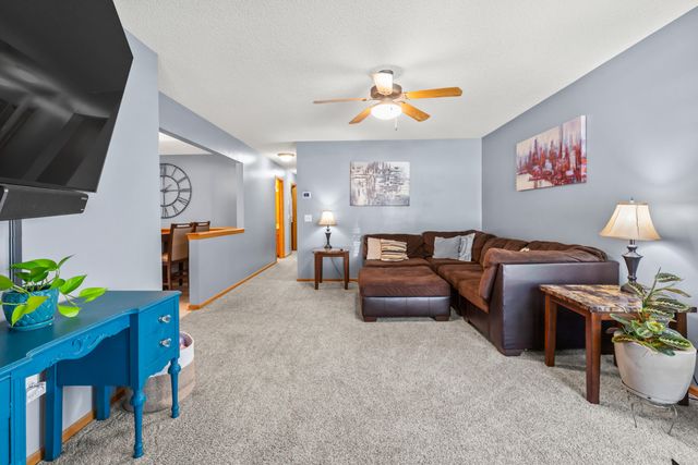1211 JIM BROWN Parkway, Council Bluffs, IA 51503