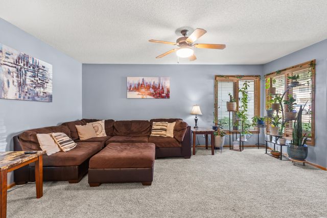 1211 JIM BROWN Parkway, Council Bluffs, IA 51503