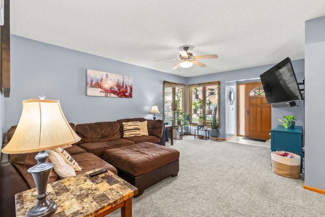 1211 JIM BROWN Parkway, Council Bluffs, IA 51503