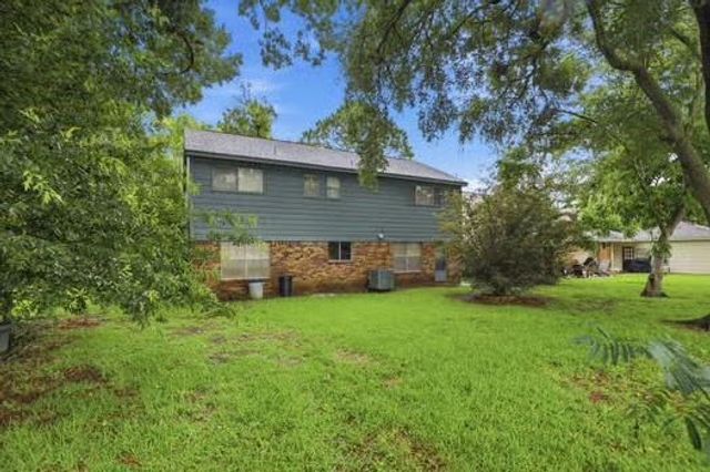 1943 Ramada Drive, Houston, TX 77062