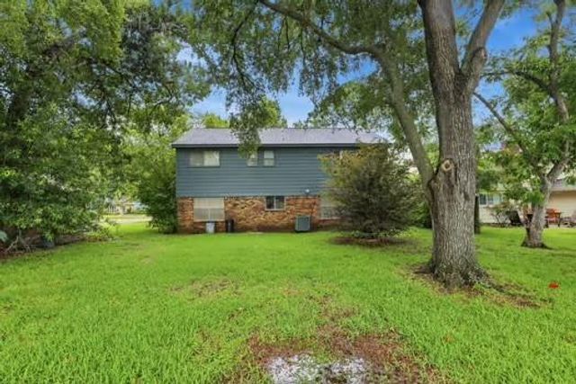 1943 Ramada Drive, Houston, TX 77062