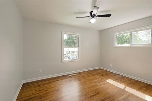8000 W 85th Terrace, Overland Park, KS 66212