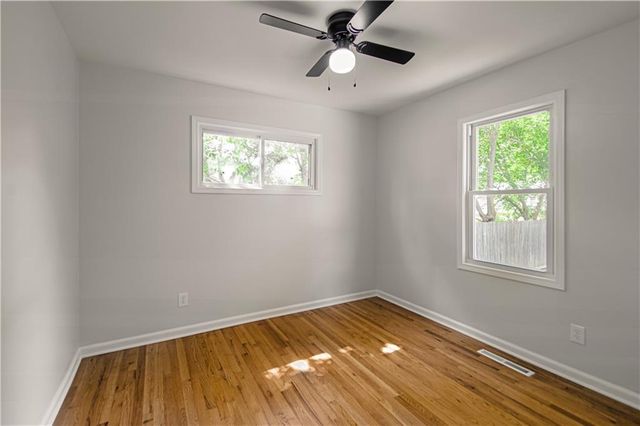 8000 W 85th Terrace, Overland Park, KS 66212