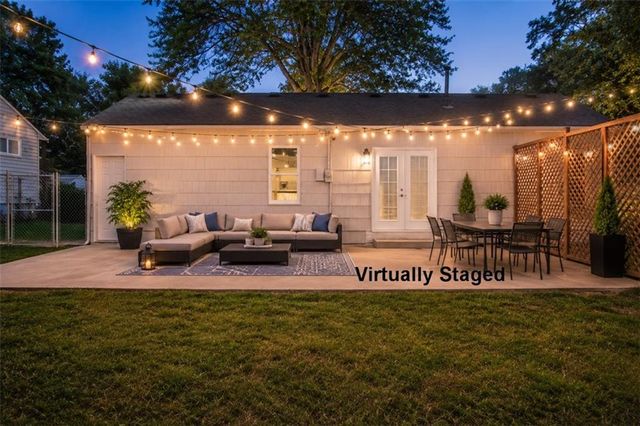 8000 W 85th Terrace, Overland Park, KS 66212