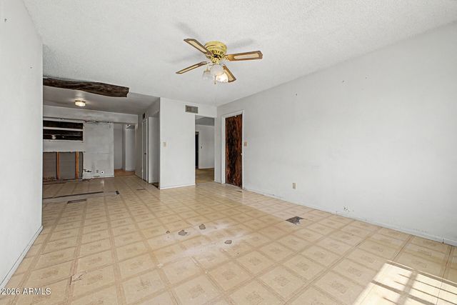 101 E THUNDERBIRD Trail, Phoenix, AZ 85042