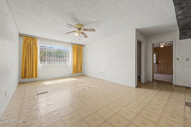 101 E THUNDERBIRD Trail, Phoenix, AZ 85042