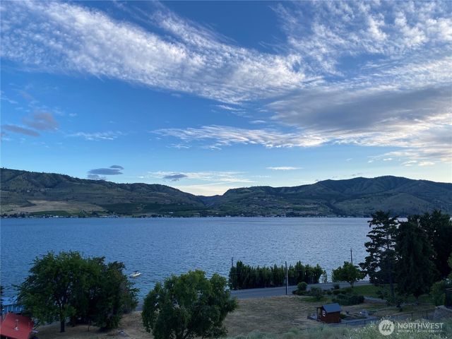 122 Mayer Drive, Chelan, WA 98816