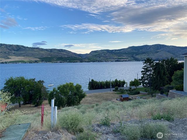 122 Mayer Drive, Chelan, WA 98816
