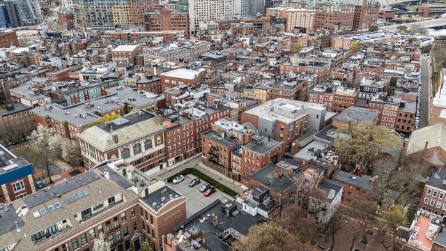 46 N Bennet St 1, Boston, MA 02113