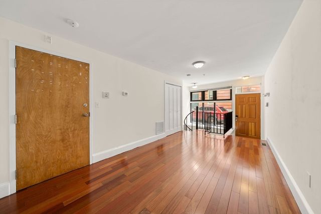 46 N Bennet St 1, Boston, MA 02113