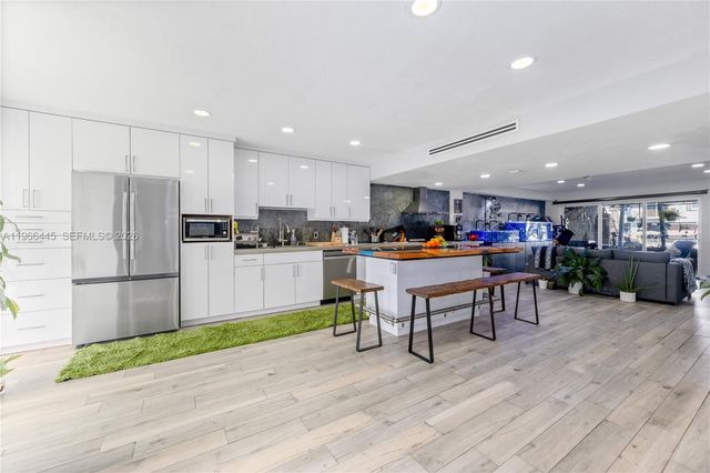 3793 NE 170th St A-3, North Miami Beach, FL 33160