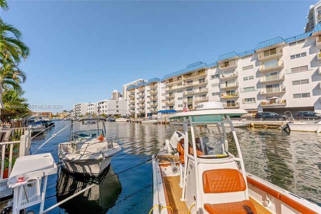 3793 NE 170th St A-3, North Miami Beach, FL 33160