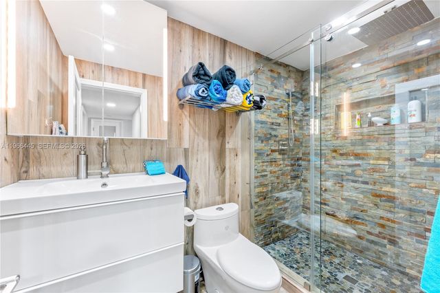 3793 NE 170th St A-3, North Miami Beach, FL 33160