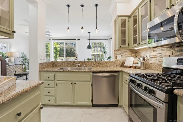 1319 Statice Ct, Carlsbad, CA 92011