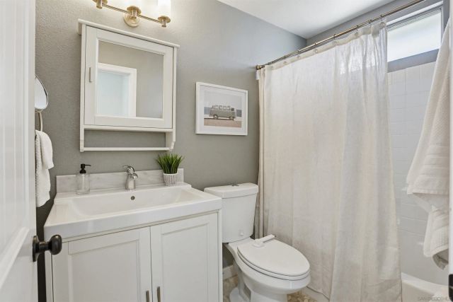 1319 Statice Ct, Carlsbad, CA 92011