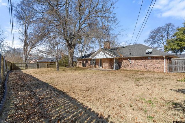 704 Becky Dr, Tyler, TX 75703