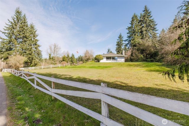 191 NE McWilliams Court, Bremerton, WA 98311