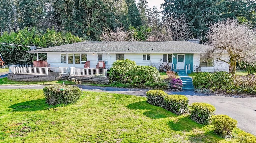 191 NE McWilliams Court, Bremerton, WA 98311