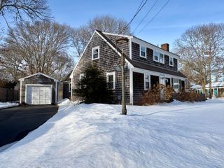 50 Redwood Lane, Hyannis, MA 02601