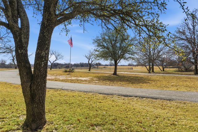4412 Holbrook Road, Springtown, TX 76082