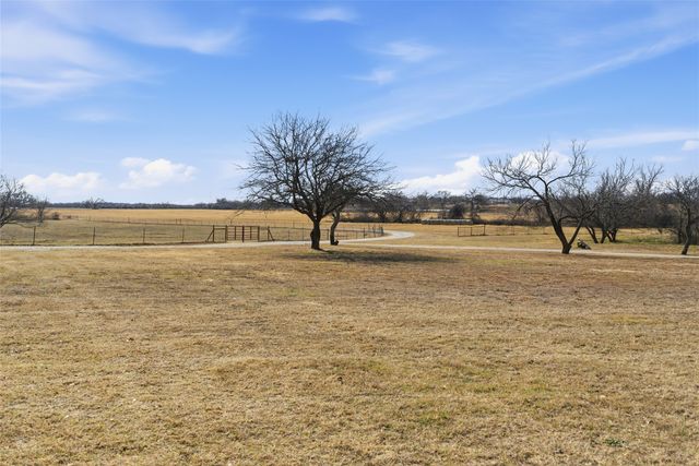 4412 Holbrook Road, Springtown, TX 76082