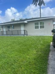3890 Lakewood Road 3, Palm Springs, FL 33461