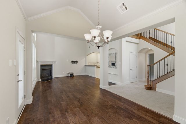 2627 Eagle Drive, Grapevine, TX 76051