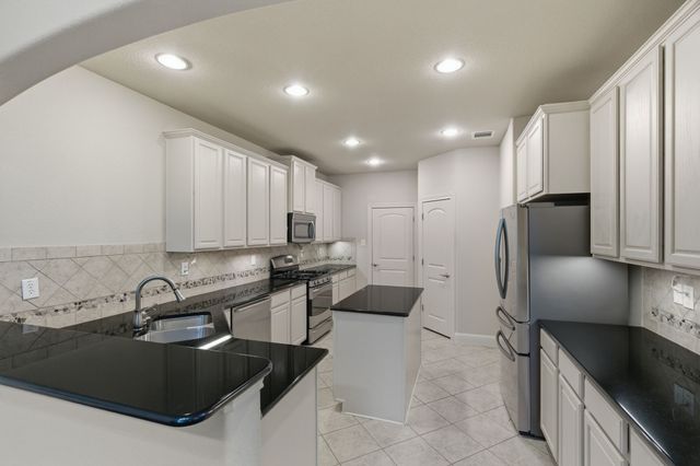 2627 Eagle Drive, Grapevine, TX 76051