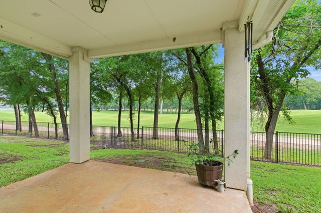 2627 Eagle Drive, Grapevine, TX 76051