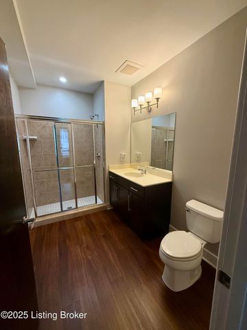 110 S Campbell St UNIT 201, Louisville, KY 40206