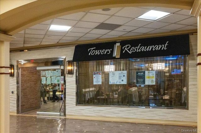 26910 Grand Central Pkwy Apt 1C, New York City, NY 11005