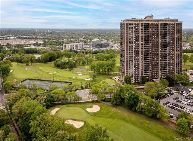 26910 Grand Central Pkwy Apt 1C, New York City, NY 11005