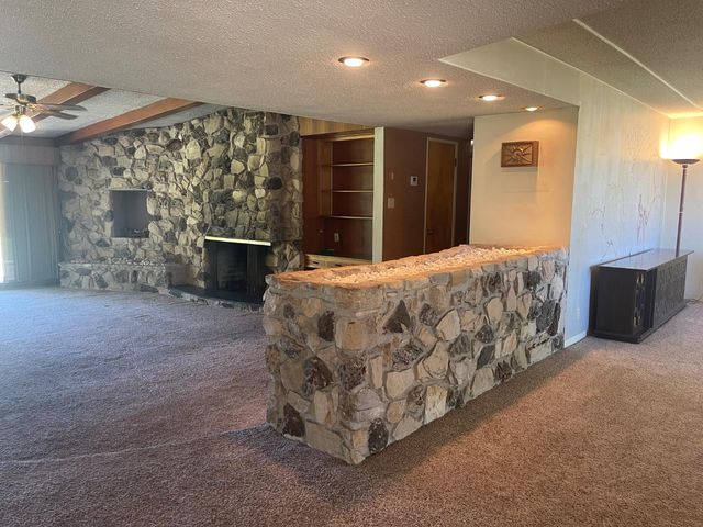 1111 W Kearney Boulevard, Fresno, CA 93706