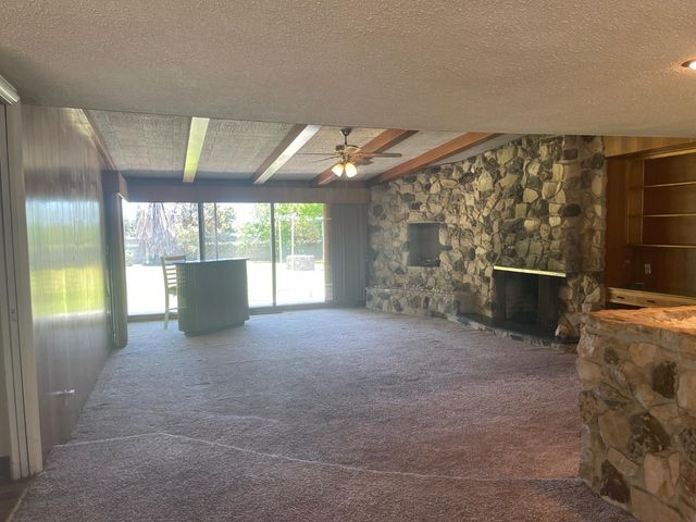 1111 W Kearney Boulevard, Fresno, CA 93706