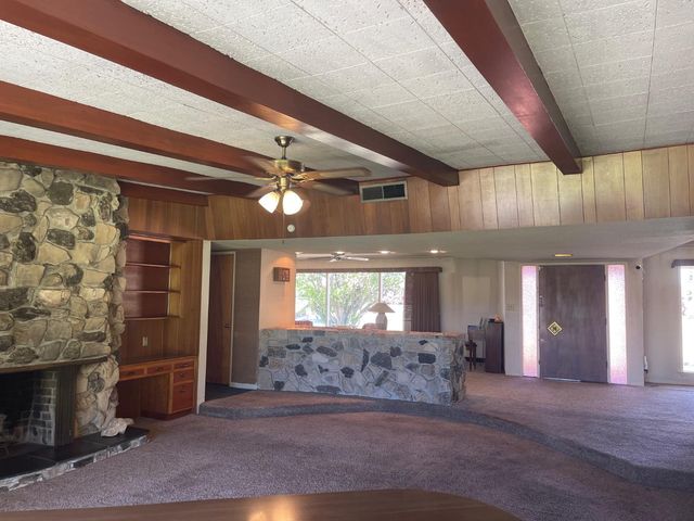 1111 W Kearney Boulevard, Fresno, CA 93706