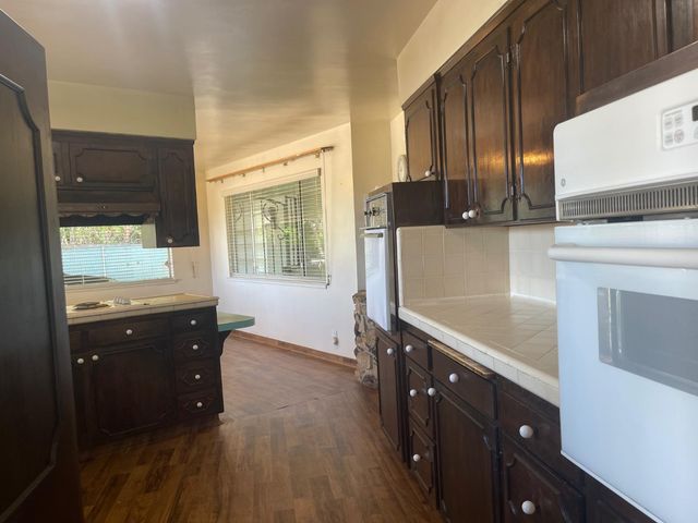 1111 W Kearney Boulevard, Fresno, CA 93706