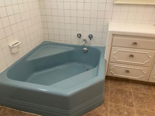 1111 W Kearney Boulevard, Fresno, CA 93706