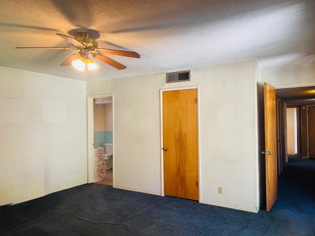 1111 W Kearney Boulevard, Fresno, CA 93706