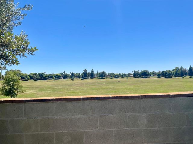 1111 W Kearney Boulevard, Fresno, CA 93706