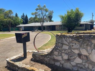 1111 W Kearney Boulevard, Fresno, CA 93706