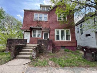 400 W ARMSTRONG Avenue, Peoria, IL 61603