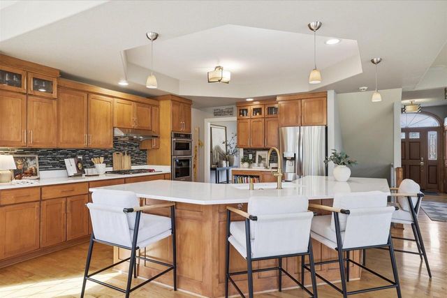 N65W12842 Crimson COURT, Menomonee Falls, WI 53051