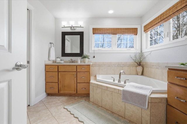 N65W12842 Crimson COURT, Menomonee Falls, WI 53051