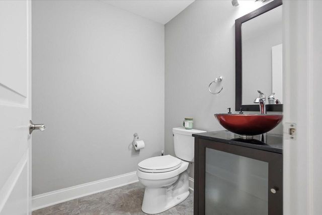 N65W12842 Crimson COURT, Menomonee Falls, WI 53051