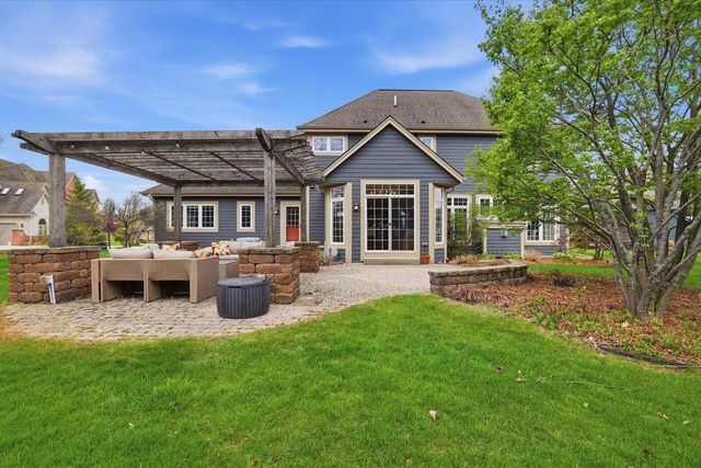 N65W12842 Crimson COURT, Menomonee Falls, WI 53051